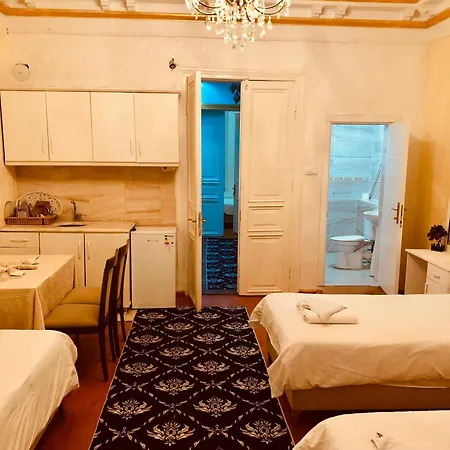 Mila Boutique Hotel 3*
