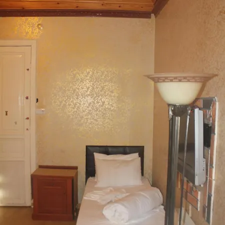 Ξενοδοχείο Mila Boutique 3*